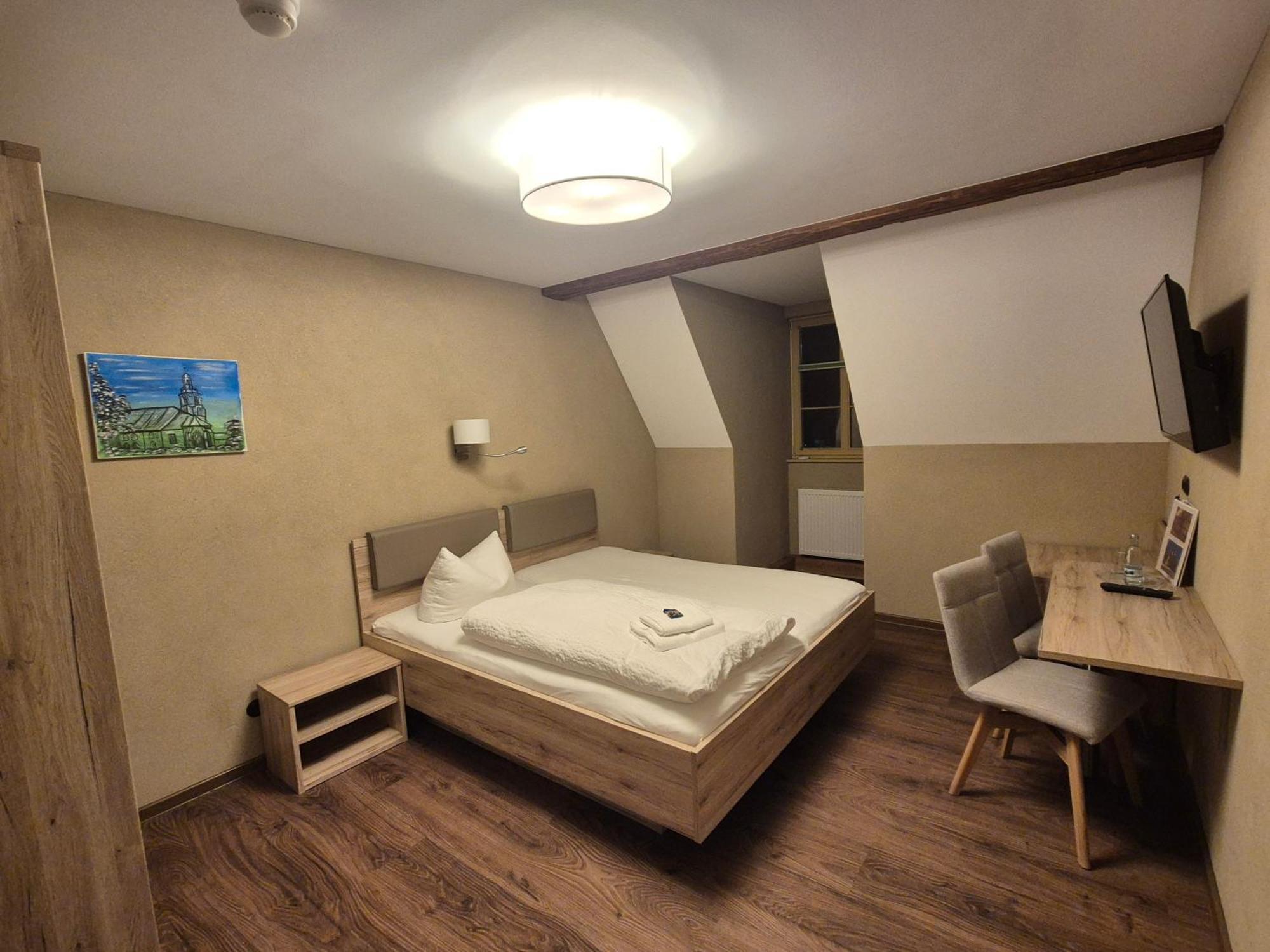 Hotel Teutsche Schule Schleusingen Esterno foto